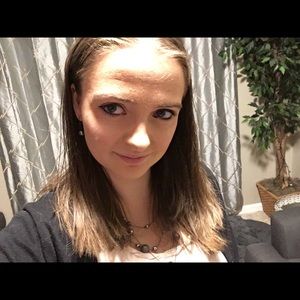 Meet your Posher, Hailey